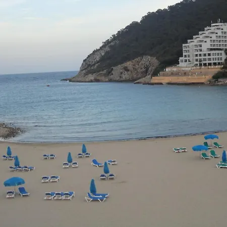 Cala Llonga *