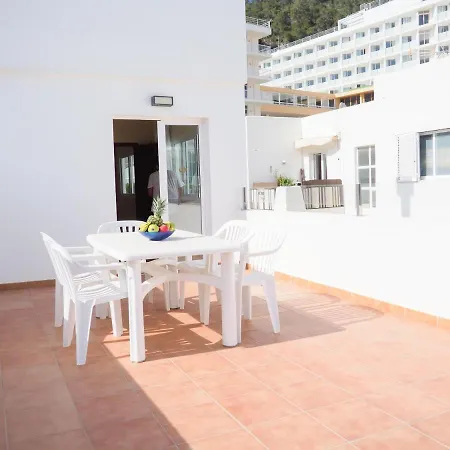Апартаменты Cala Llonga